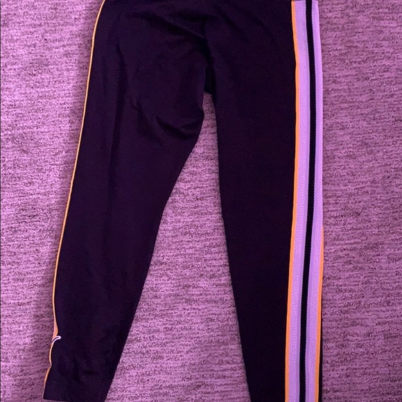 Black and yellow leggings from pink - Picture 5 of 5